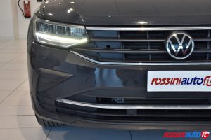 VOLKSWAGEN TIGUAN BENZINA 1.5 TSI 150 CV LIFE USATA