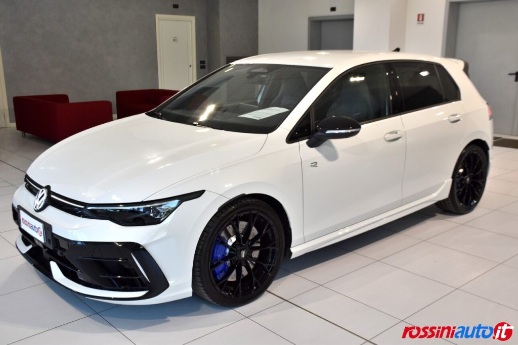 VOLKSWAGEN NUOVA GOLF 8.5 R 2.0 TSI 333 CV DSG 4MOTION USATA