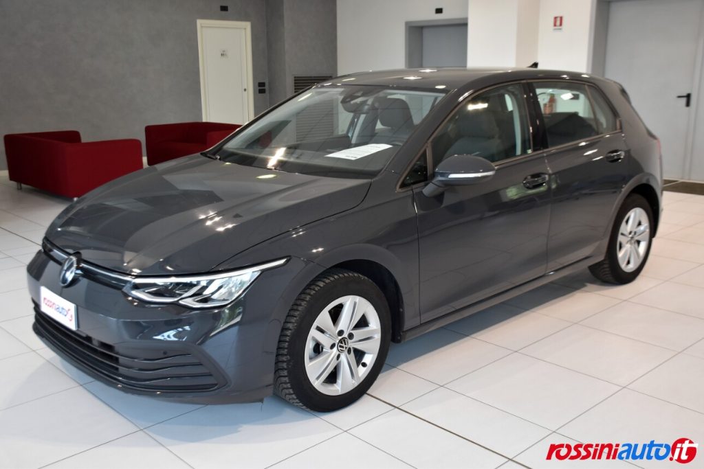 VOLKSWAGEN GOLF 8 1.5 ETSI 131 CV DSG LIFE USATA