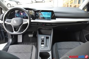 VOLKSWAGEN GOLF 8 1.5 ETSI 131 CV DSG LIFE USATA
