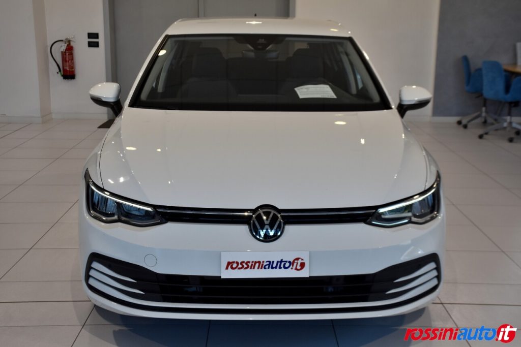 VOLKSWAGEN GOLF 8 MILD-HYBRID 1.5 ETSI 131 CV DSG LIFE USATA