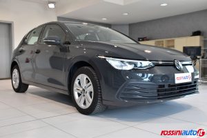 VOLKSWAGEN GOLF 8 1.5 ETSI 131 CV DSG LIFE USATA