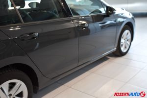 VOLKSWAGEN GOLF 8 1.5 ETSI 131 CV DSG LIFE USATA