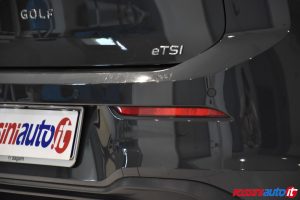 VOLKSWAGEN GOLF 8 1.5 ETSI 131 CV DSG LIFE USATA