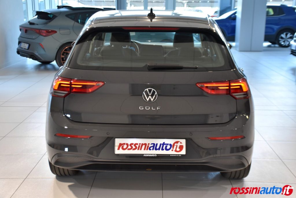 VOLKSWAGEN GOLF 8 BENZINA 1.5 TSI 131 CV LIFE USATA
