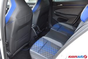 VOLKSWAGEN NUOVA GOLF 8.5 R 2.0 TSI 333 CV DSG 4MOTION USATA