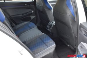 VOLKSWAGEN NUOVA GOLF 8.5 R 2.0 TSI 333 CV DSG 4MOTION USATA