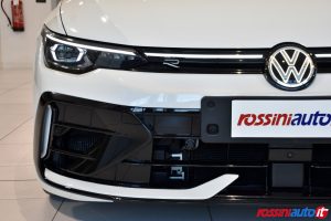 VOLKSWAGEN NUOVA GOLF 8.5 R 2.0 TSI 333 CV DSG 4MOTION USATA