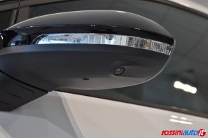 VOLKSWAGEN NUOVA GOLF 8.5 R 2.0 TSI 333 CV DSG 4MOTION USATA