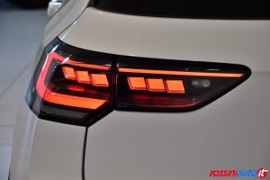 VOLKSWAGEN NUOVA GOLF 8.5 R 2.0 TSI 333 CV DSG 4MOTION USATA
