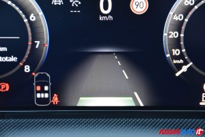 VOLKSWAGEN NUOVA GOLF 8.5 R 2.0 TSI 333 CV DSG 4MOTION USATA