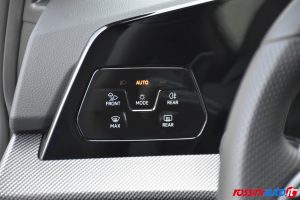 VOLKSWAGEN NUOVA GOLF 8.5 R 2.0 TSI 333 CV DSG 4MOTION USATA