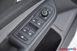 VOLKSWAGEN NUOVA GOLF 8.5 R 2.0 TSI 333 CV DSG 4MOTION USATA