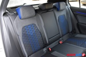VOLKSWAGEN NUOVA GOLF 8.5 R 2.0 TSI 333 CV DSG 4MOTION USATA