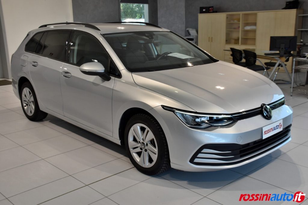 VOLKSWAGEN GOLF 8 VARIANT 2.0 TDI 116 CV DSG LIFE DIESEL USATA