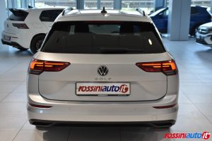 VOLKSWAGEN GOLF 8 VARIANT 2.0 TDI 116 CV DSG LIFE DIESEL USATA