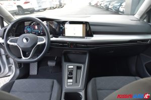 VOLKSWAGEN GOLF 8 VARIANT 2.0 TDI 116 CV DSG LIFE DIESEL USATA