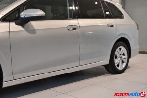 VOLKSWAGEN GOLF 8 VARIANT 2.0 TDI 116 CV DSG LIFE DIESEL USATA