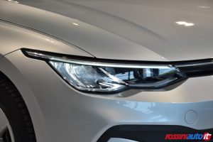 VOLKSWAGEN GOLF 8 VARIANT 2.0 TDI 116 CV DSG LIFE DIESEL USATA