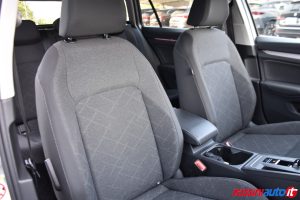 VOLKSWAGEN GOLF 8 VARIANT 2.0 TDI 116 CV DSG LIFE DIESEL USATA