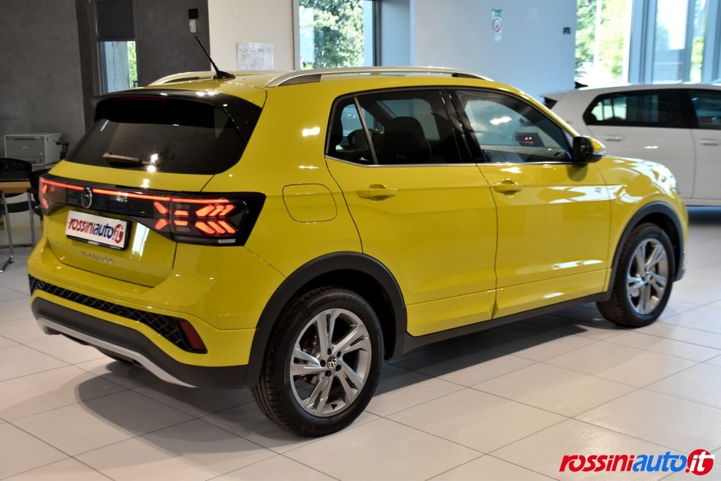 VOLKSWAGEN NUOVO T-CROSS 1.0 TSI 116 CV R-LINE USATO