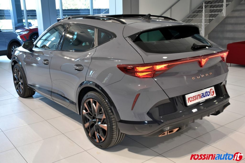 CUPRA FORMENTOR PLUG-IN 1.5 E-HYBRID 204 CV DSG USATA