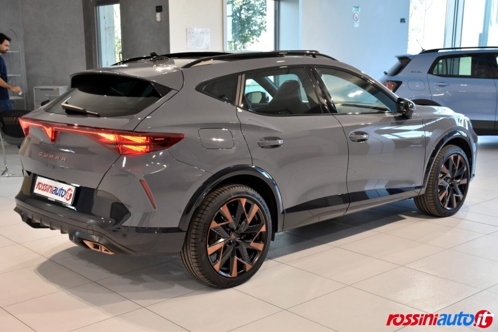 CUPRA FORMENTOR PLUG-IN 1.5 E-HYBRID 204 CV DSG USATA
