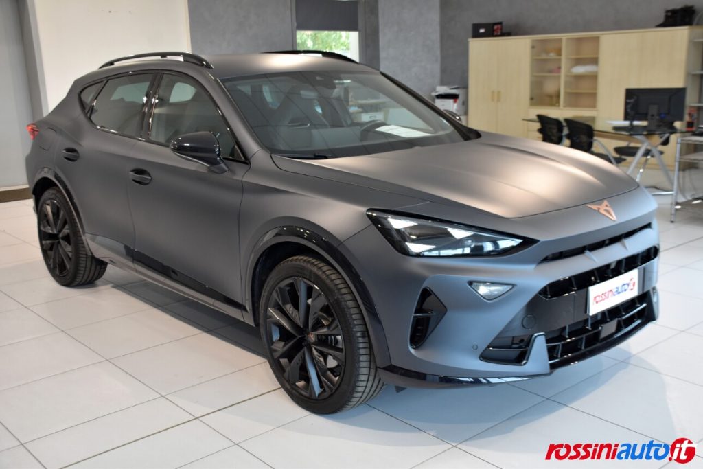 CUPRA FORMENTOR 1.5 E-HYBRID 204 CV DSG DARK STONE USATA