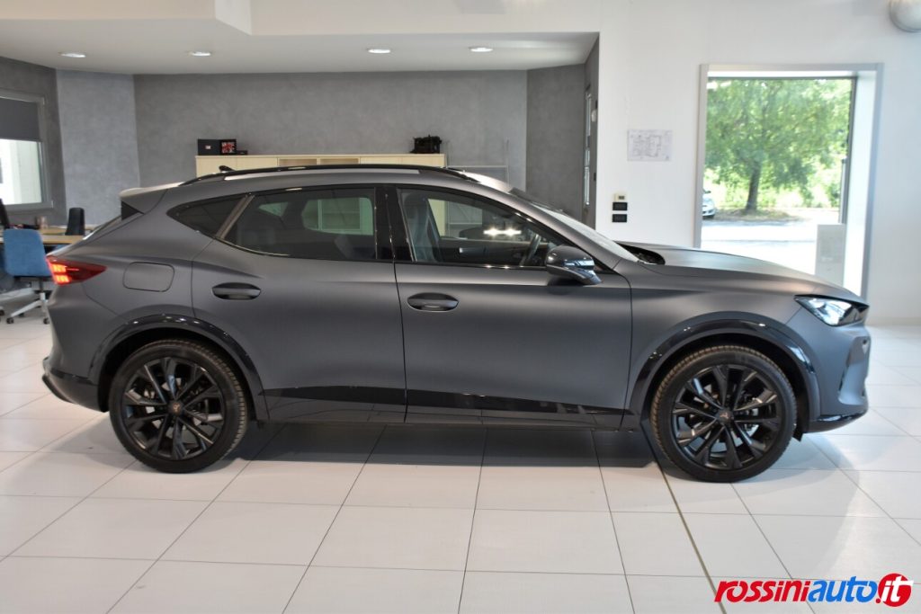 CUPRA FORMENTOR 1.5 E-HYBRID 204 CV DSG DARK STONE USATA
