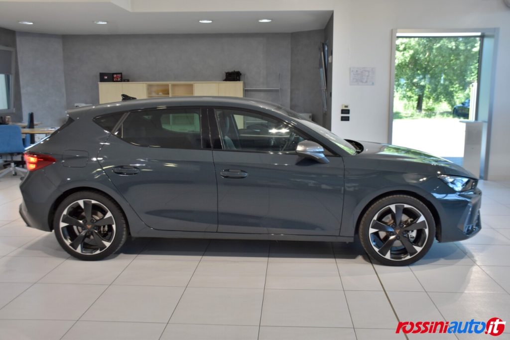 CUPRA NUOVA LEON 1.5 E-HYBRID 204 CV DSG PLUG-IN USATA