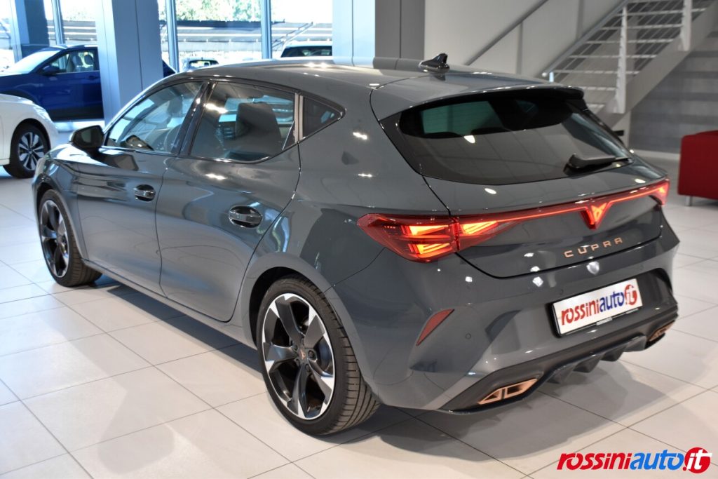 CUPRA NUOVA LEON 1.5 E-HYBRID 204 CV DSG PLUG-IN USATA