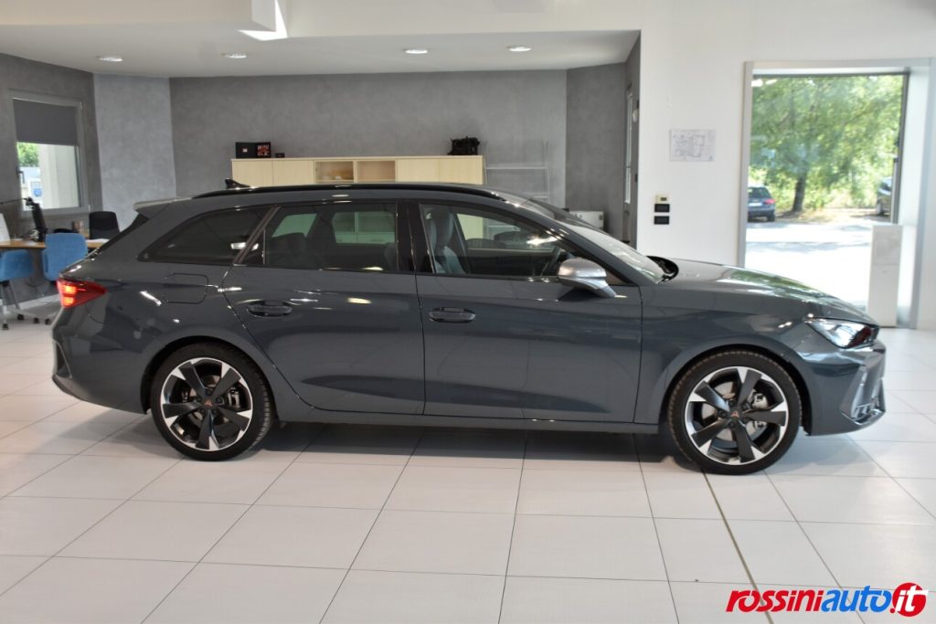 CUPRA LEON SPORTSTOURER 1.5 E-HYBRID 204 CV DSG USATA