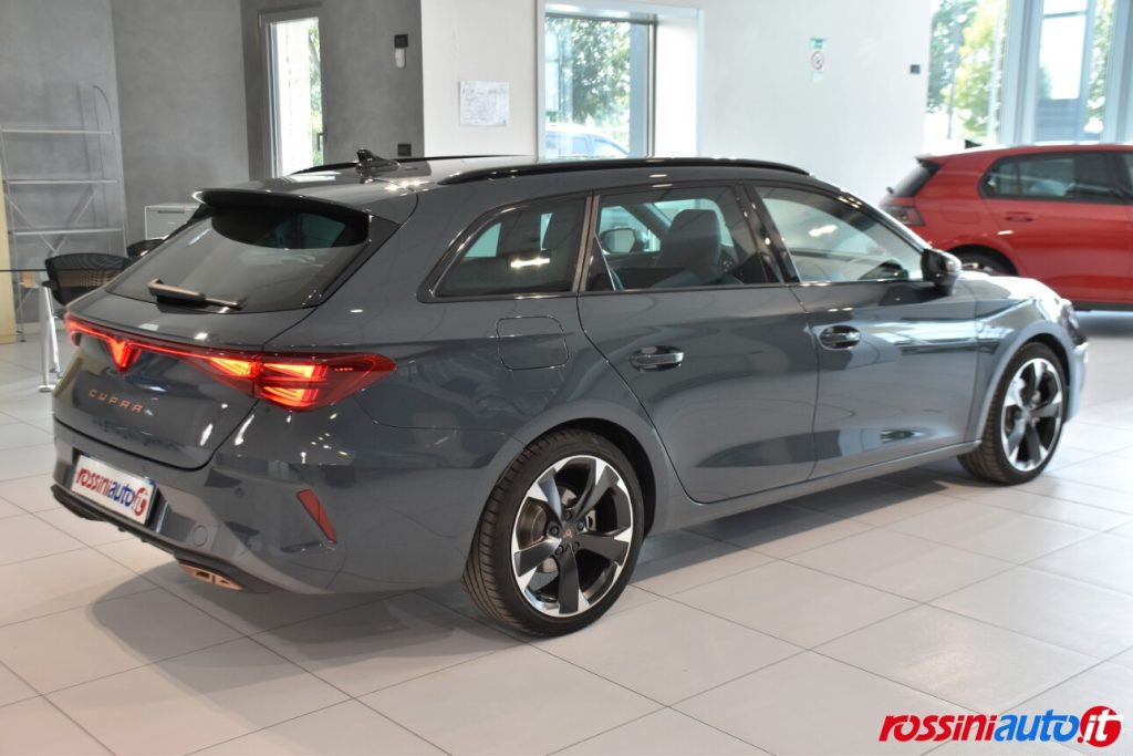CUPRA LEON SPORTSTOURER 1.5 E-HYBRID 204 CV DSG USATA