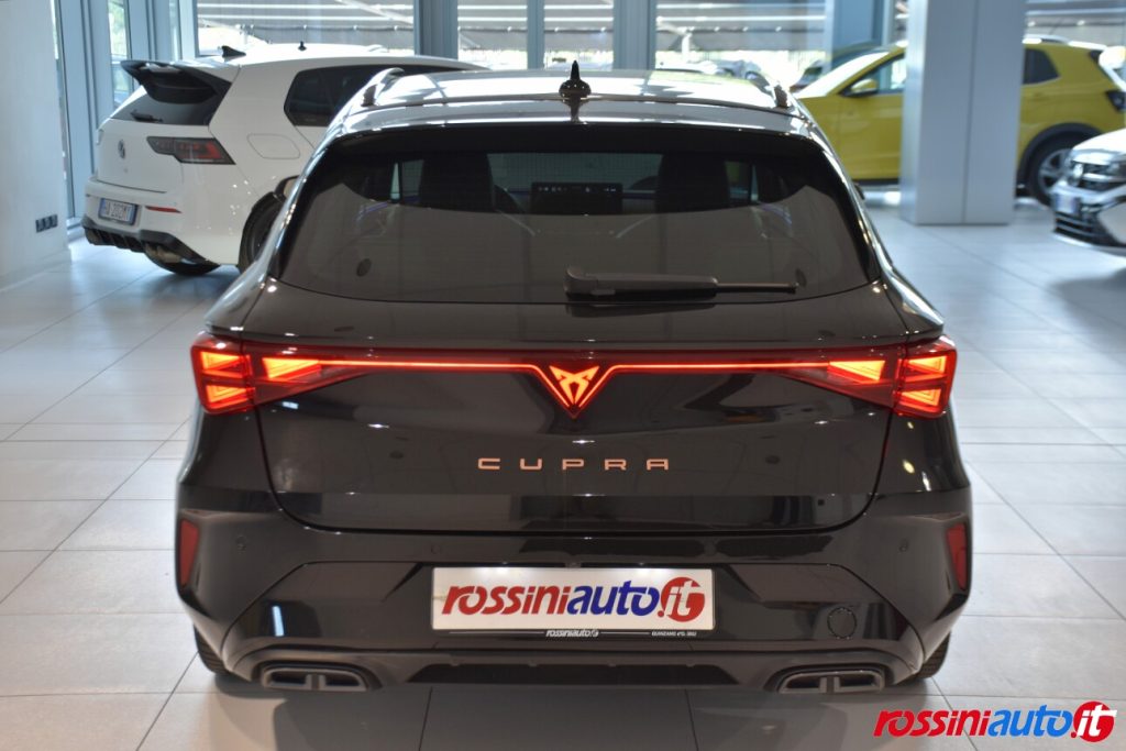 CUPRA NUOVA LEON SPORTSTOURER 2.0 TDI 150 CV DSG USATA