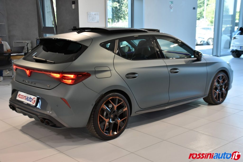 CUPRA NUOVA LEON 2.0 TSI 300 CV DSG VZ EXTREME USATA