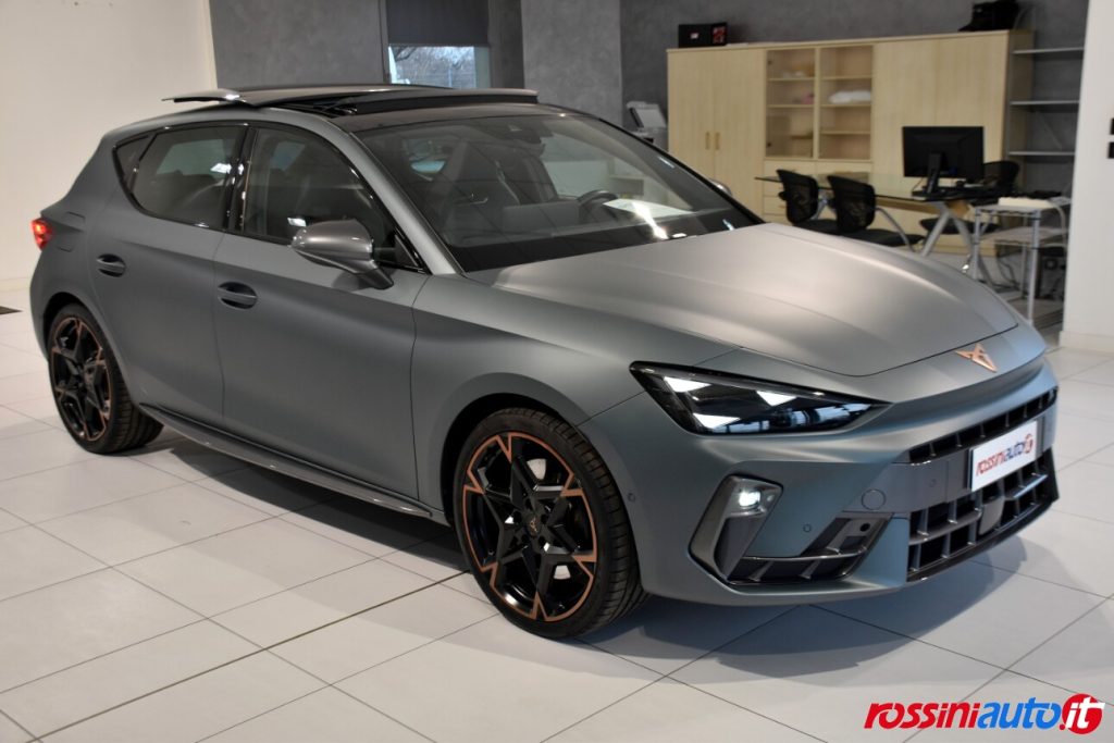 CUPRA NUOVA LEON VZ 1.5 E-HYBRID 272 CV DSG USATA