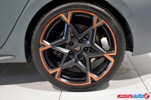 CUPRA NUOVA LEON VZ 1.5 E-HYBRID 272 CV DSG USATA