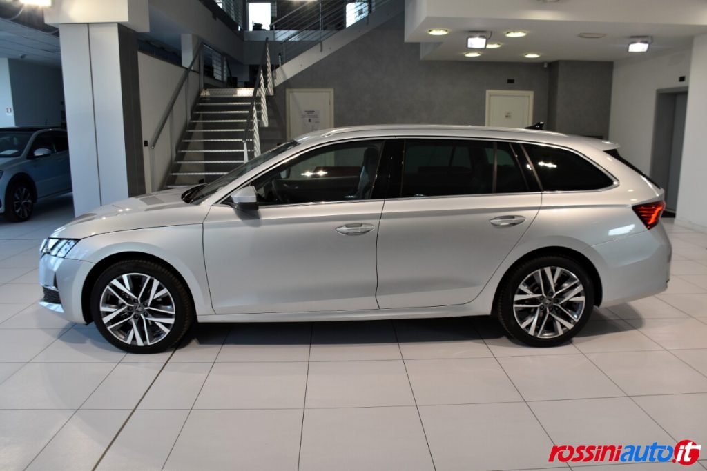 SKODA NUOVA OCTAVIA WAGON 2.0 TDI 150 CV DSG STYLE USATA