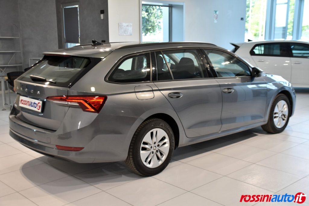 SKODA OCTAVIA WAGON 2.0 TDI 116 CV DSG EXECUTIVE USATA