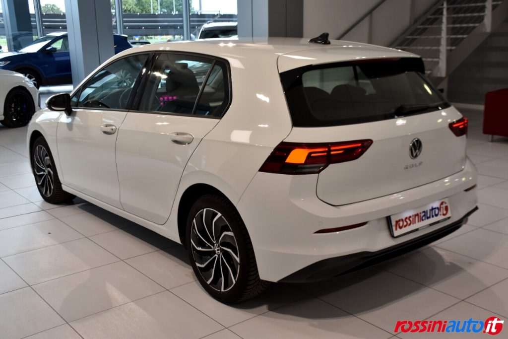 VOLKSWAGEN GOLF 8 METANO 1.5 TGI 131 CV DSG LIFE USATA