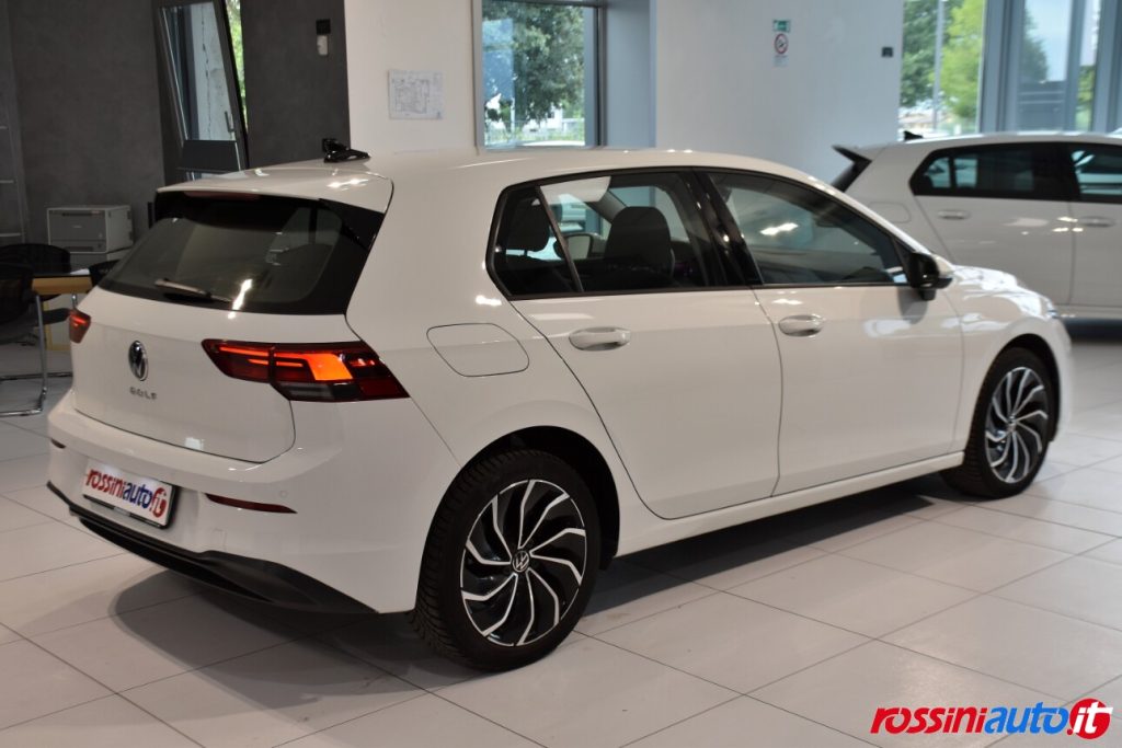 VOLKSWAGEN GOLF 8 METANO 1.5 TGI 131 CV DSG LIFE USATA