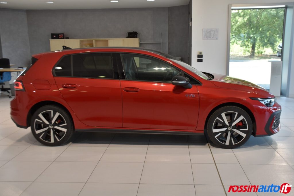 VOLKSWAGEN NEW GOLF 8.5 GTE 1.5 E-HYBRID 272 CV DSG USATA