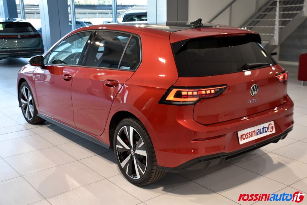 VOLKSWAGEN NEW GOLF 8.5 GTE 1.5 E-HYBRID 272 CV DSG USATA