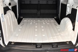 VOLKSWAGEN NUOVO CADDY VAN 2.0 TDI 75 CV BUSINESS USATO
