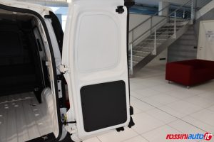 VOLKSWAGEN NUOVO CADDY VAN 2.0 TDI 75 CV BUSINESS USATO