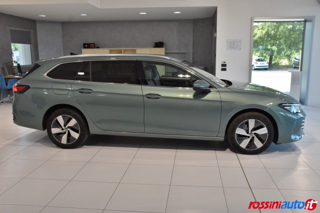 VOLKSWAGEN NUOVA PASSAT 2.0 TDI 150 CV DSG BUSINESS USATA