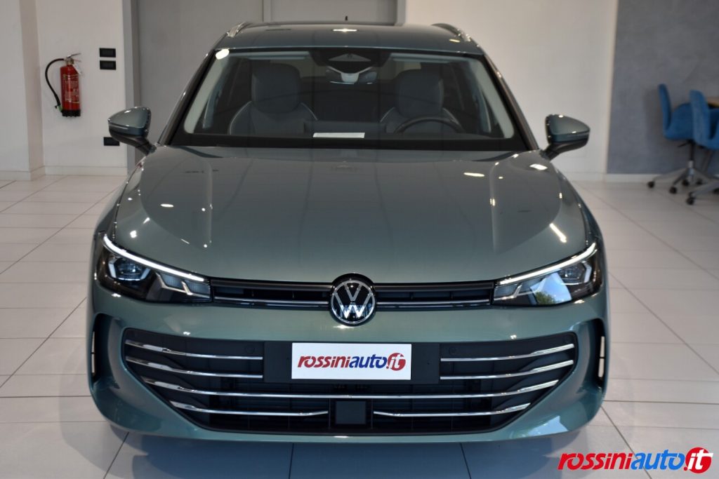 VOLKSWAGEN NUOVA PASSAT 2.0 TDI 150 CV DSG BUSINESS USATA