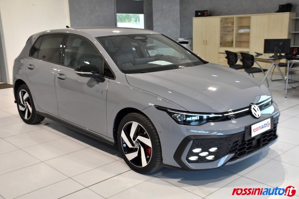 VOLKSWAGEN NEW GOLF 8.5 GTE 1.5 E-HYBRID 272 CV DSG USATA