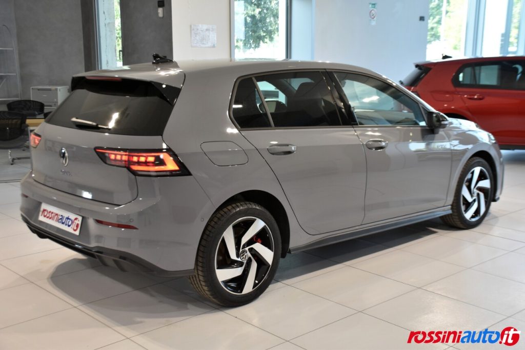 VOLKSWAGEN NEW GOLF 8.5 GTE 1.5 E-HYBRID 272 CV DSG USATA
