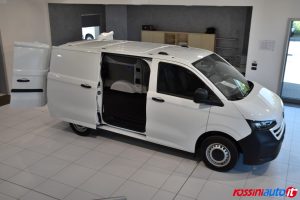 VOLKSWAGEN NEW TRANSPORTER T7 2.0 TDI 110 CV 28Q L1 DIESEL USATO
